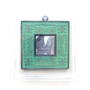 3 NEW SMALL 1X1 FRAMS